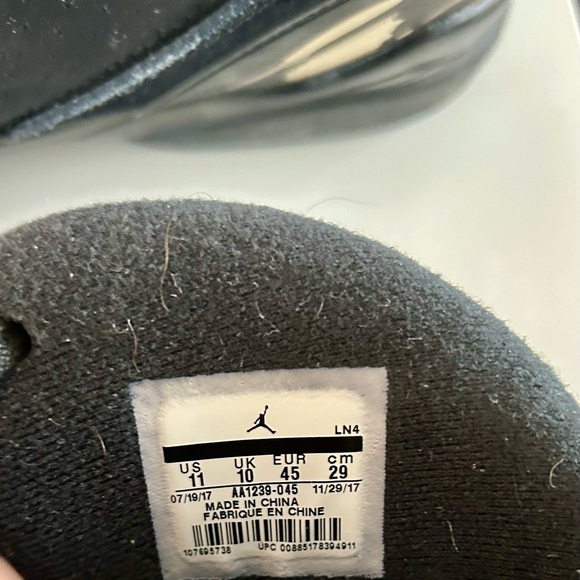 OVO Jordan 8 - Picture 6 of 6